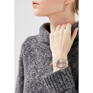 שעון ארמני לאישה AR11010