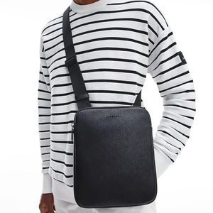 תיק צד קלווין קליין CALVIN KLEIN דגם K50K508760 BAX